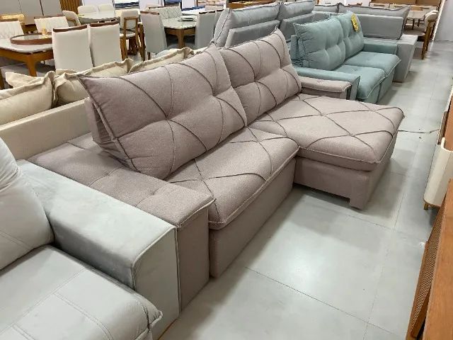 Sofá Retrátil Reclinável 2,70m em Linho - Design Sofisticado - Foto 2