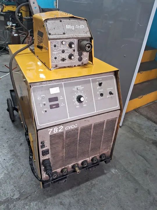 Máquina de solda Mig Esab 782 amper CVO2 - Foto 3