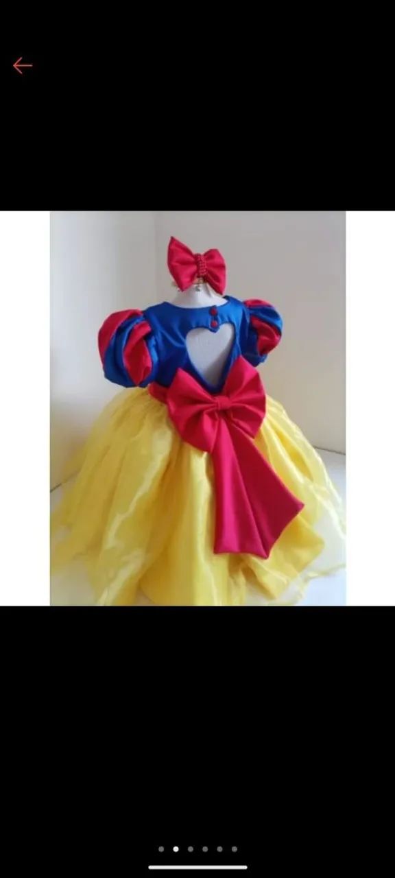 Vestido Branca de Neve Princesa bem Rodado. 