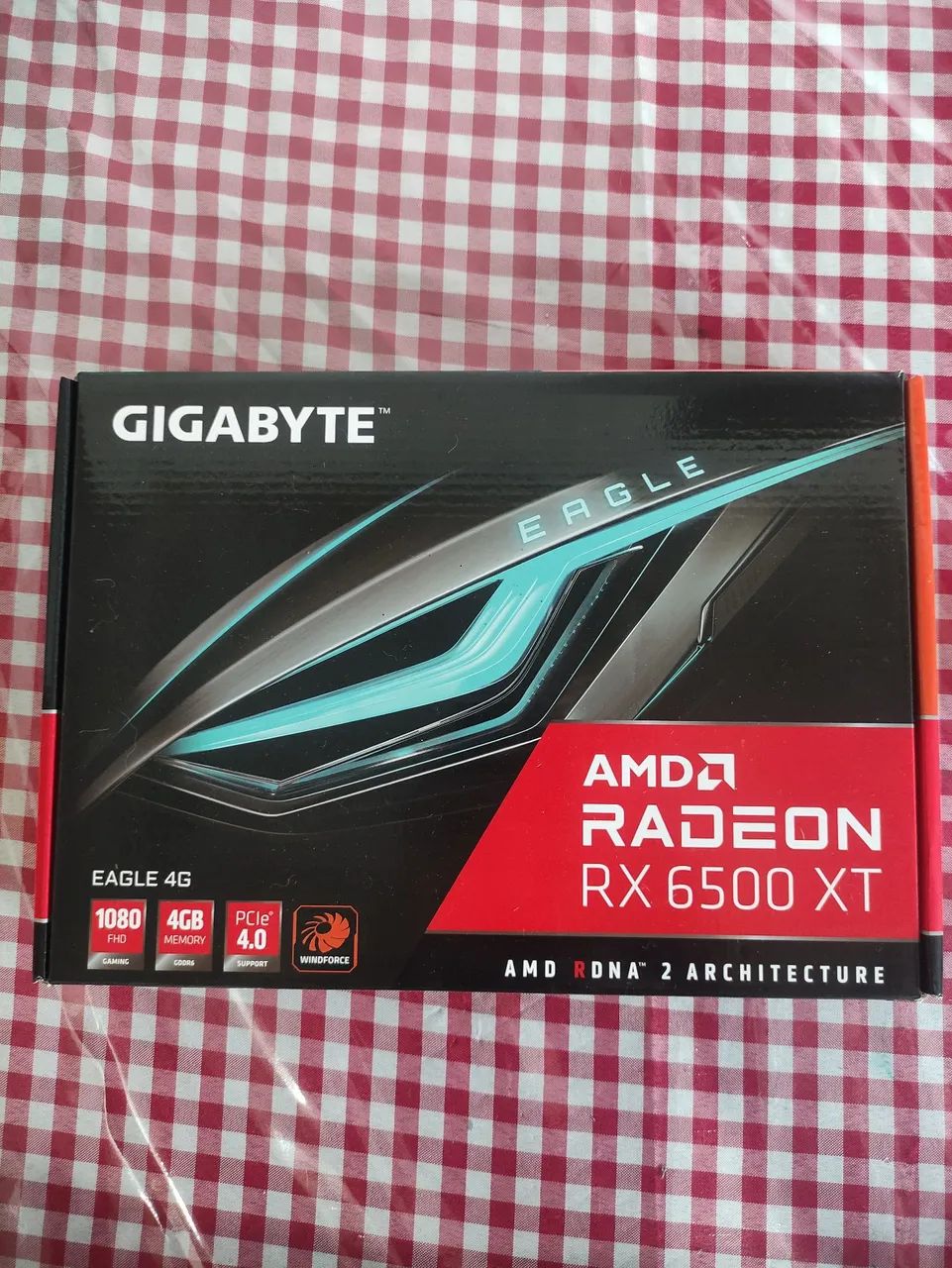 Placa de Vídeo Gigabyte Radeon RX 6500 XT Eagle 4G