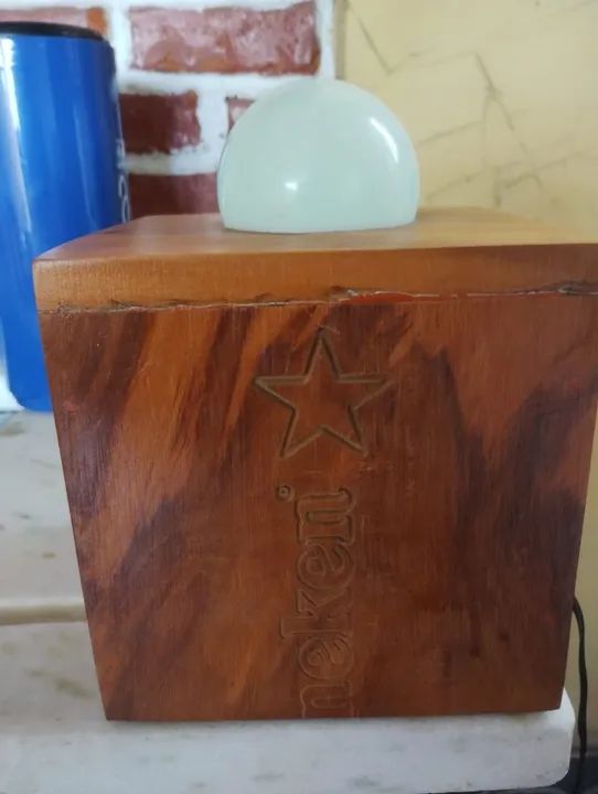 reynekem luminoso de madeira com lampada acompanha a fonte decoraçaõ raro - Foto 6