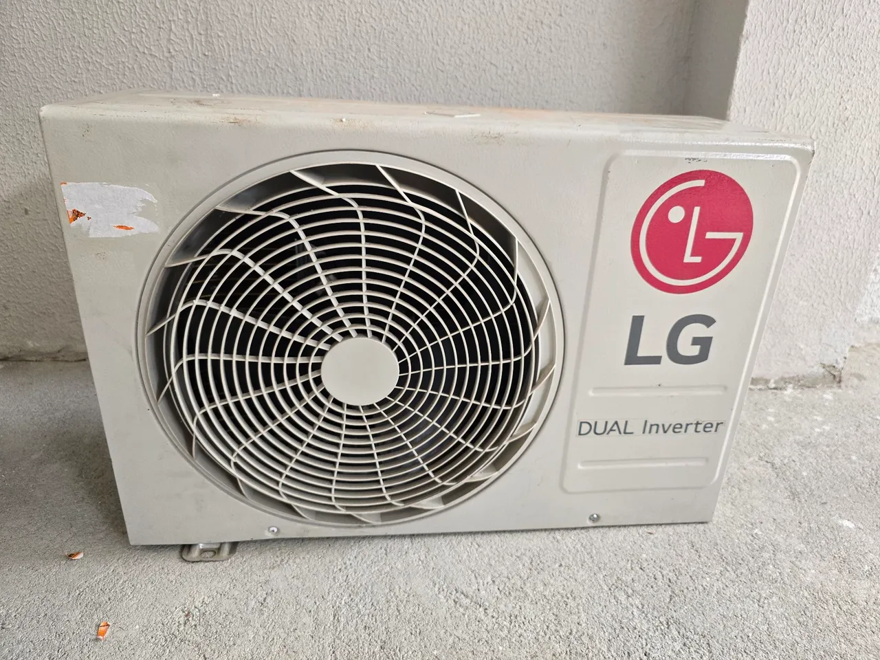 Condensadora de Ar Condicionado LG Inverter 12.000 BTU