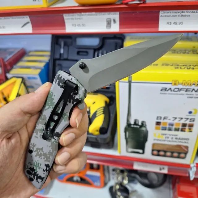 Faca de Acampamento Dobrável com Prendedor