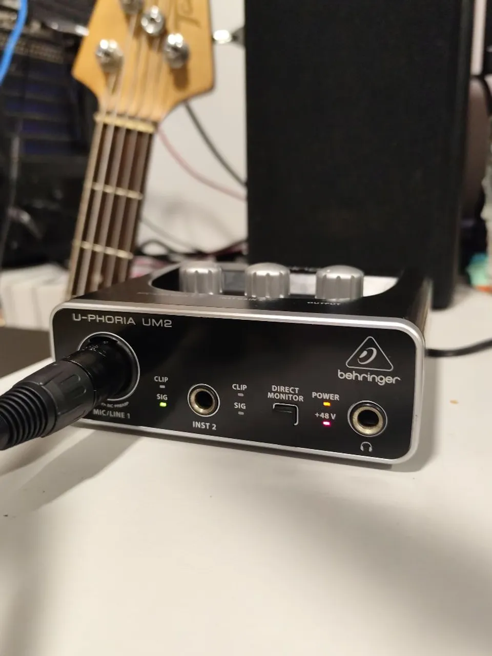 Interface de áudio Behringer U-PHORIA UM2