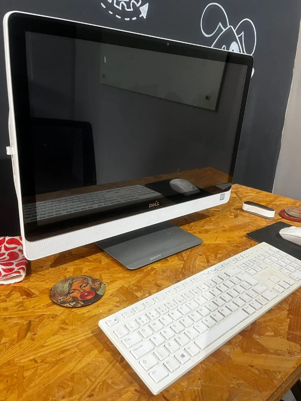 Computador All-in-One Dell- R$ 2.600,00