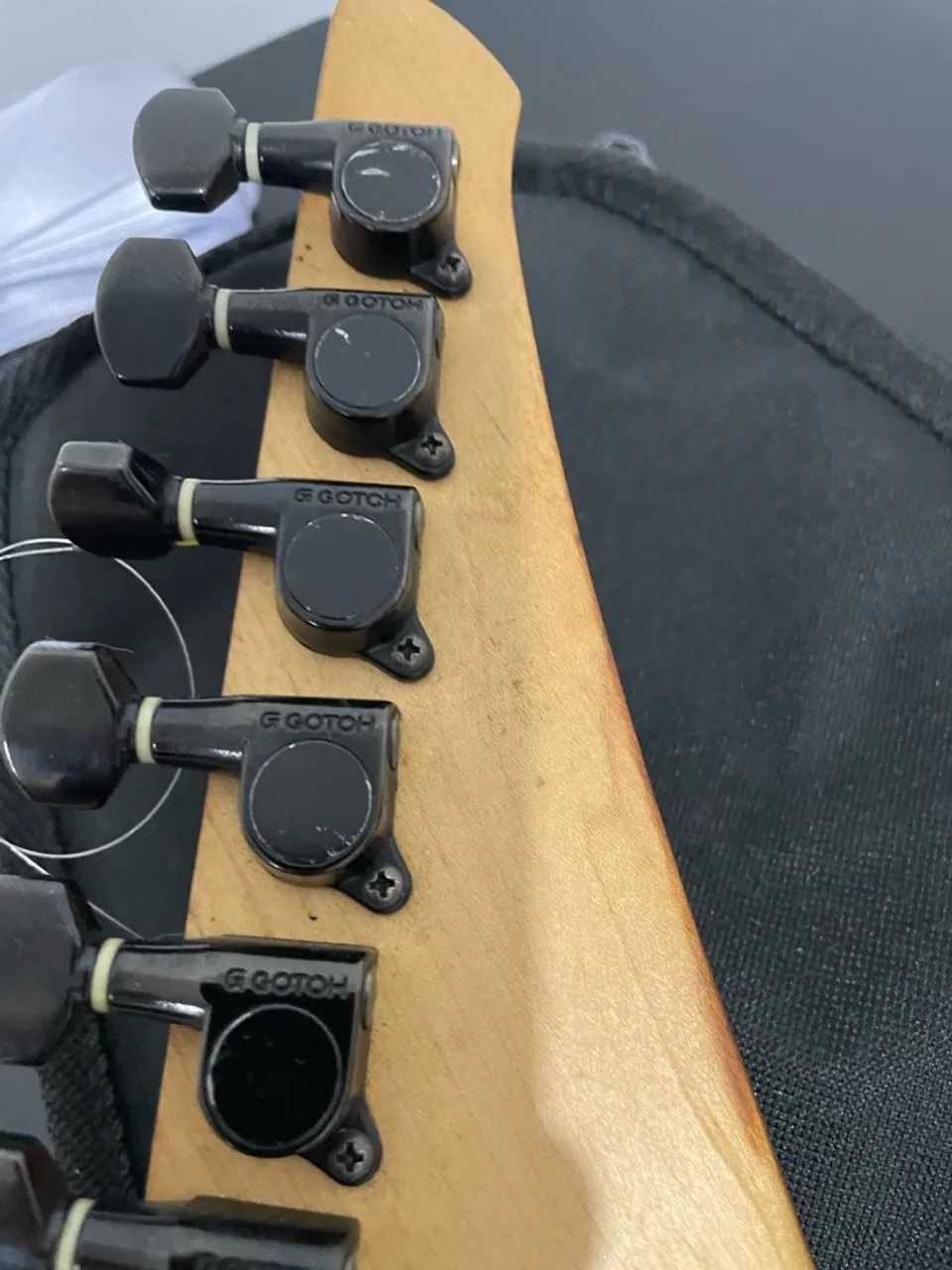 squier stratocaster deluxe