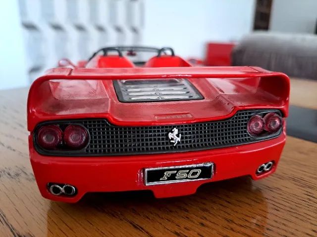 Ferrari F 50 Maisto escala 1:18 - Foto 2