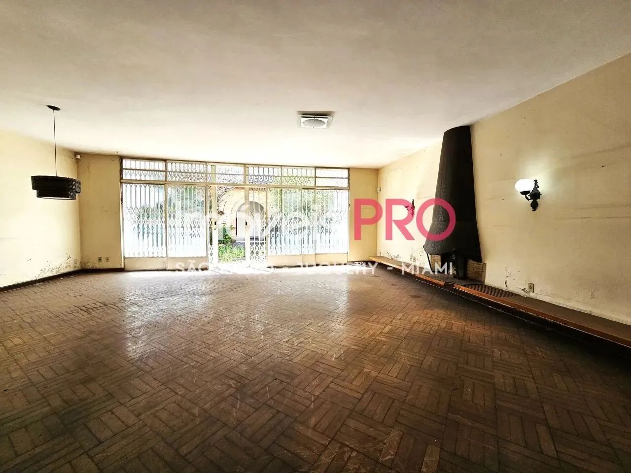 Casa Residencial ou Comercial à Venda ao Lado do Parque Ibirapuera