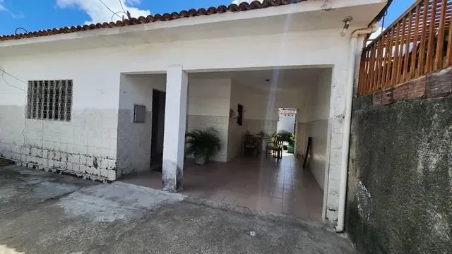 *CASA EM MARUÍPE