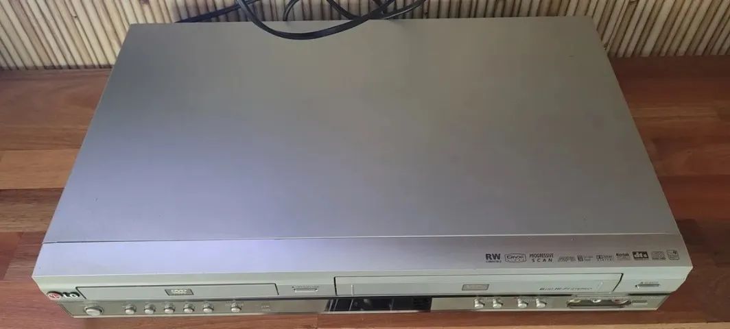 GRAVADOR VCR P/DVD LG RC6900B. PEÇAS OU CONSERTO. NO ESTADO! - Foto 3