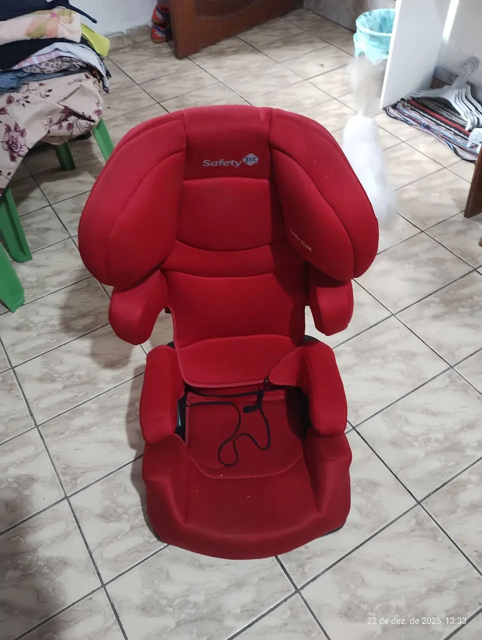 SAFETY 1ST - CADEIRINHA PARA AUTOMÓVEL NA COR VERMELHA, SUPORTA 15 A 36 KG. - Foto 2