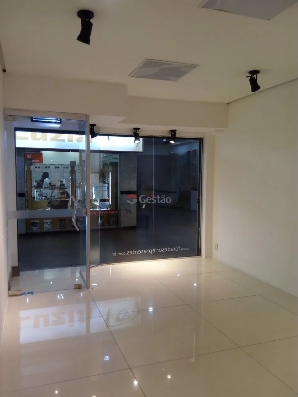 Loja para Alugar em Canoas - Centro - 40m² - Ótima Localização REF: C2244 - Foto 3