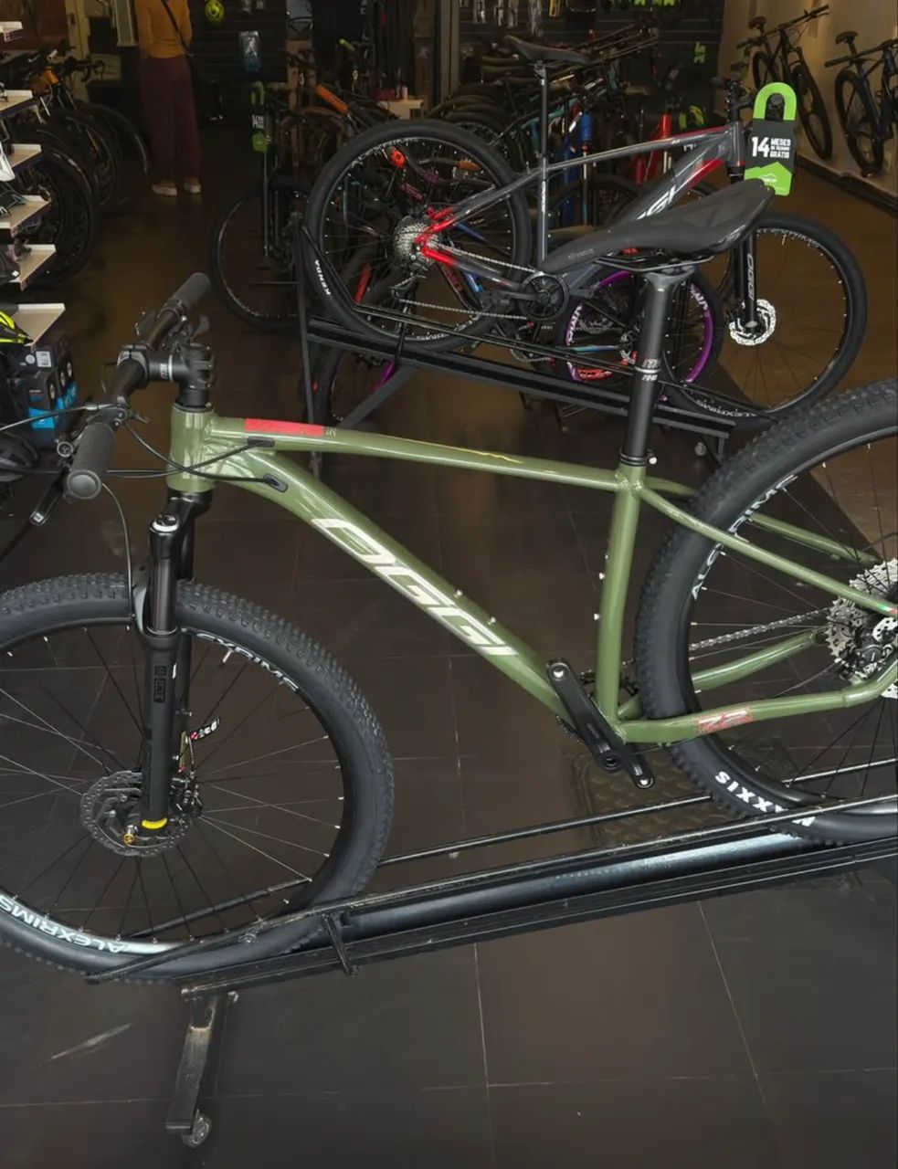 Bicicleta OGGI BIG WHEEL 7.2