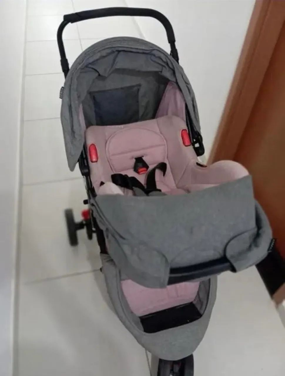 Carrinho e bebê conforto Cosco