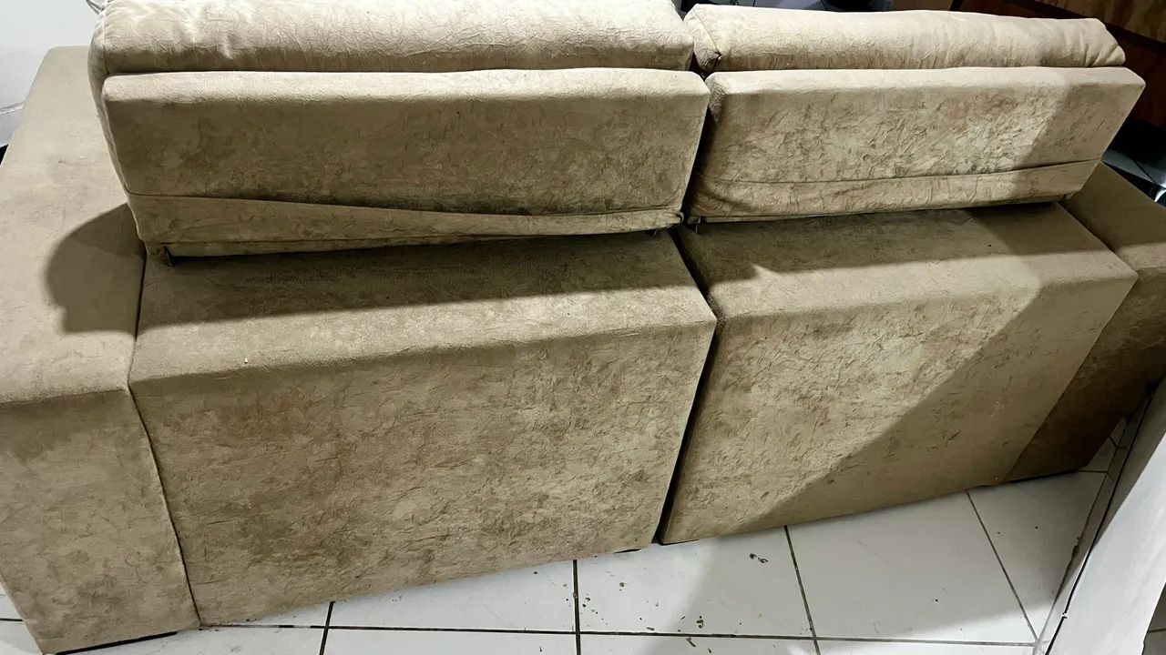 Vendo sofá retrátil - LEIA A DESCRIÇÃO  - Foto 2