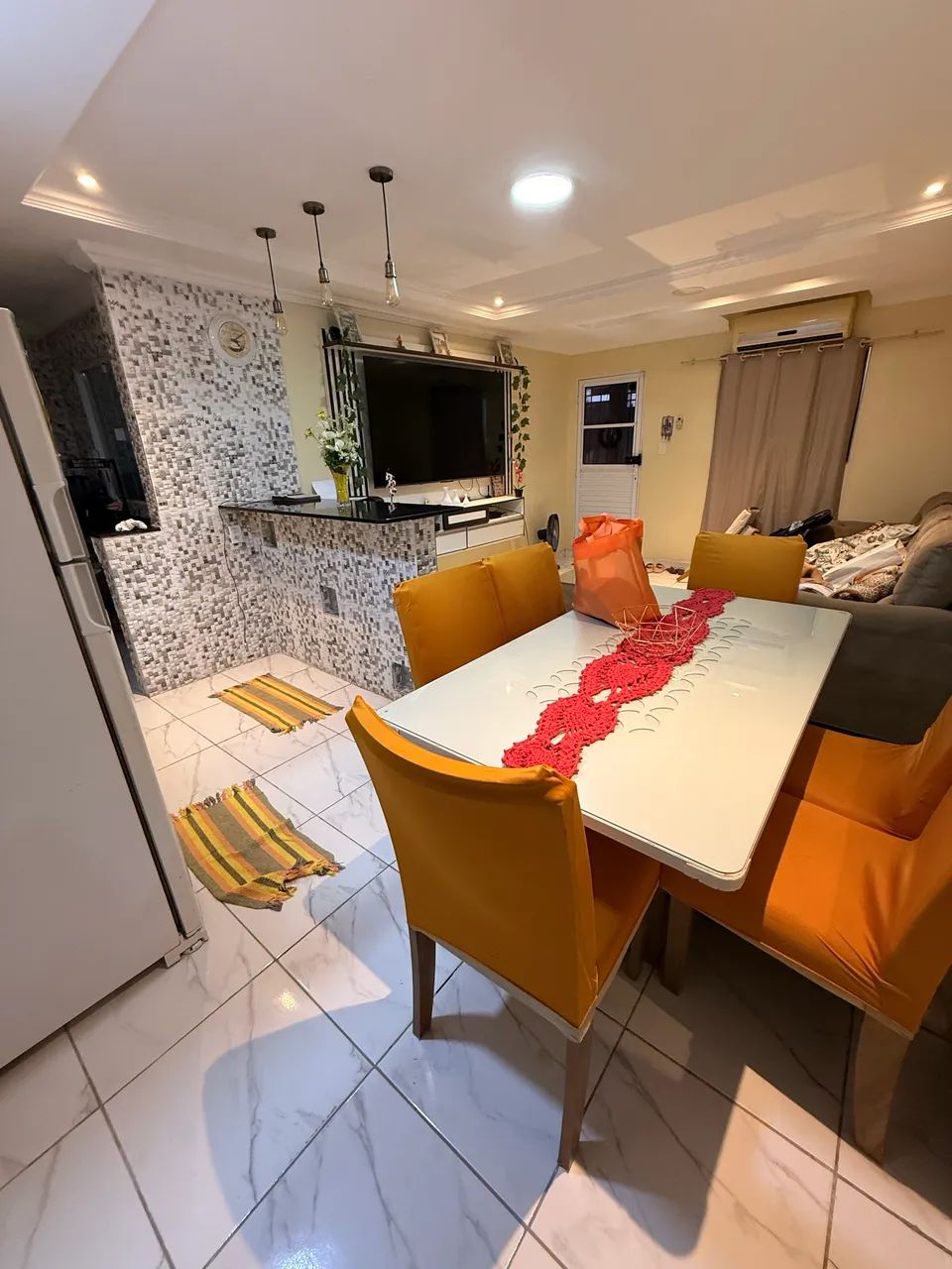 Casa mobiliada 2 quartos c/ contas inclusas - R$ 3.000 - Foto 4
