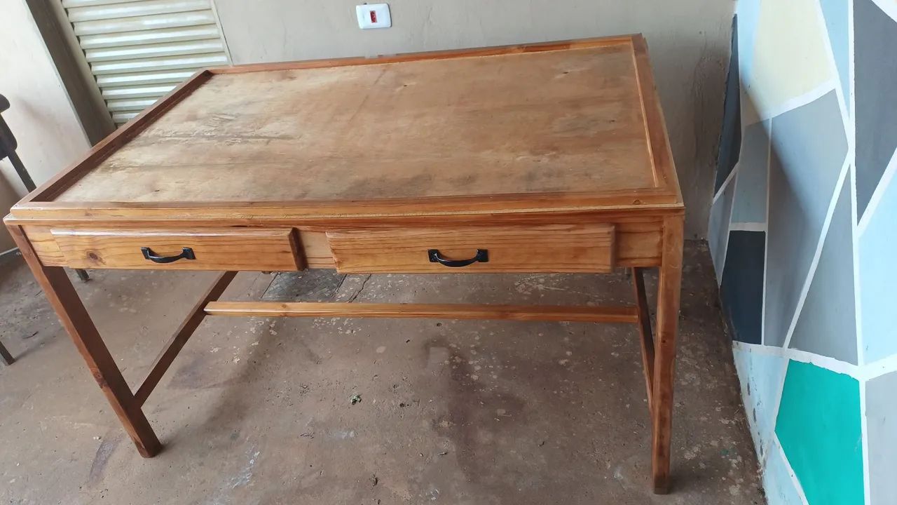 Mesa / Bancada de Madeira Versátil com 2 Gavetas e Borda Antiqueda - Foto 3