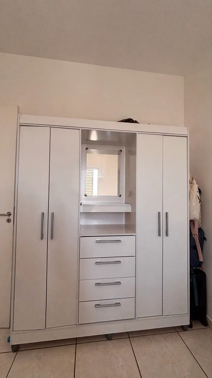 Guarda-roupa montado com Espelho - Foto 4