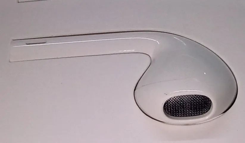 EARPODS (CONECTOR LIGHTNING APPLE) NOVO - NUNCA USADO - Foto 2