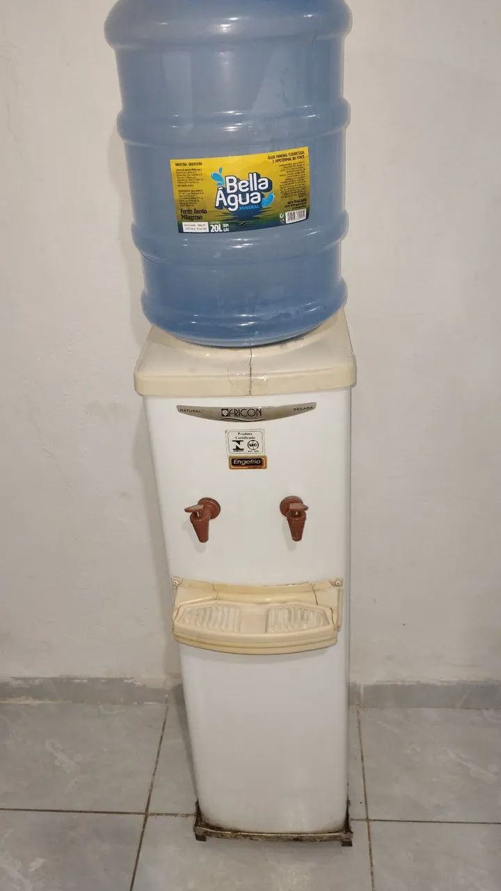 Vendo Bebedouro Esmaltec de coluna, usado mais funcionando perfeitamente, 100% gelando 180 - Foto 6