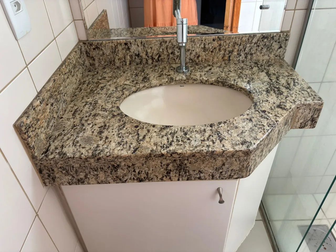 BANCADA DE GRANITO COM CUBA WC