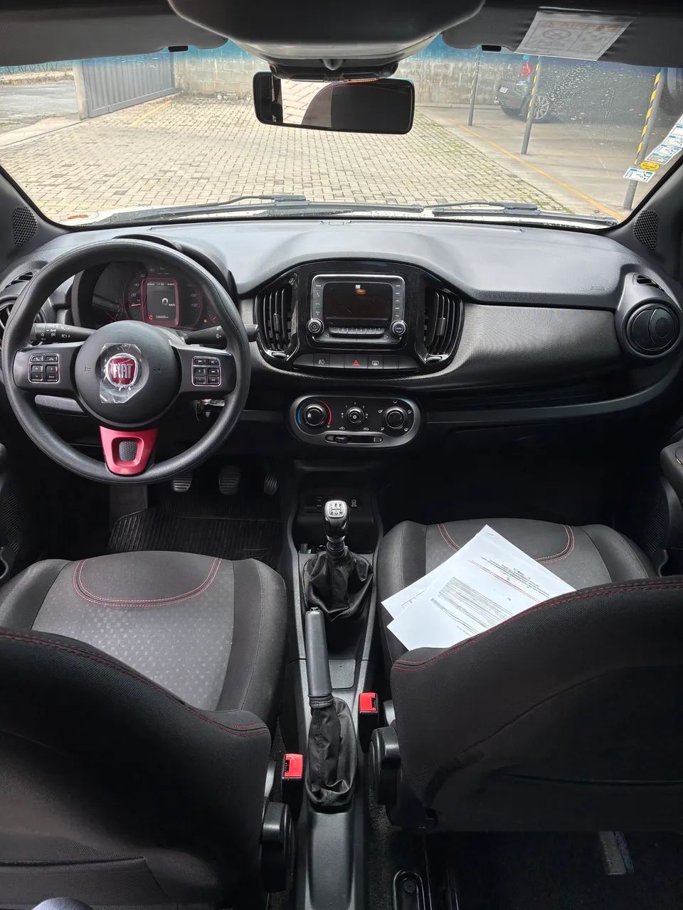 Fiat Uno Sporting 1.4 EVO Fire Flex 8V 4P 2016 - Foto 2