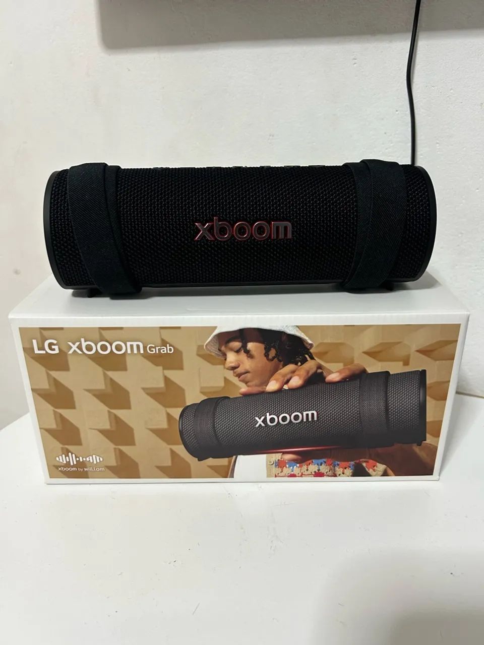 LG XBOOM grab