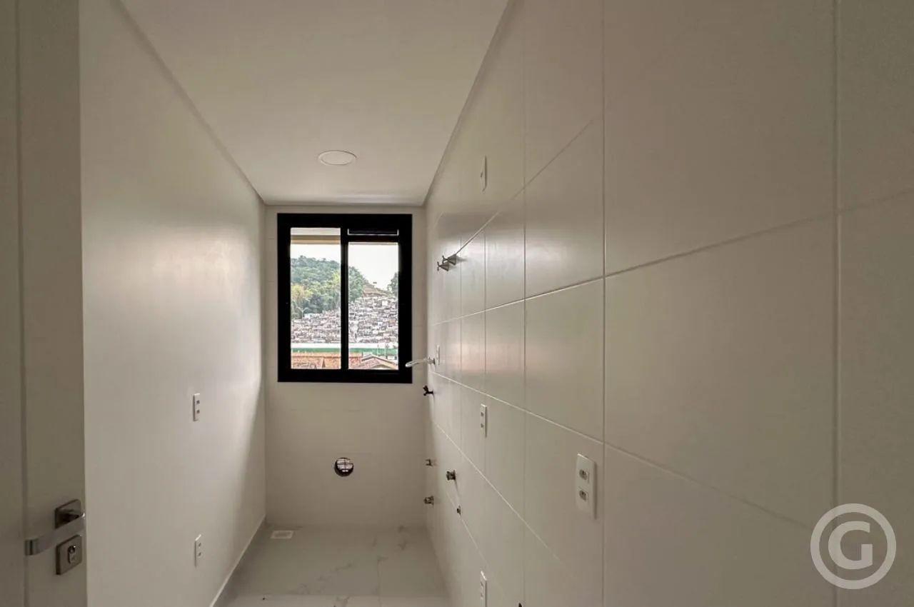 Apartamento espaçoso no Centro de Santo Amaro da Imperatriz - Foto 4