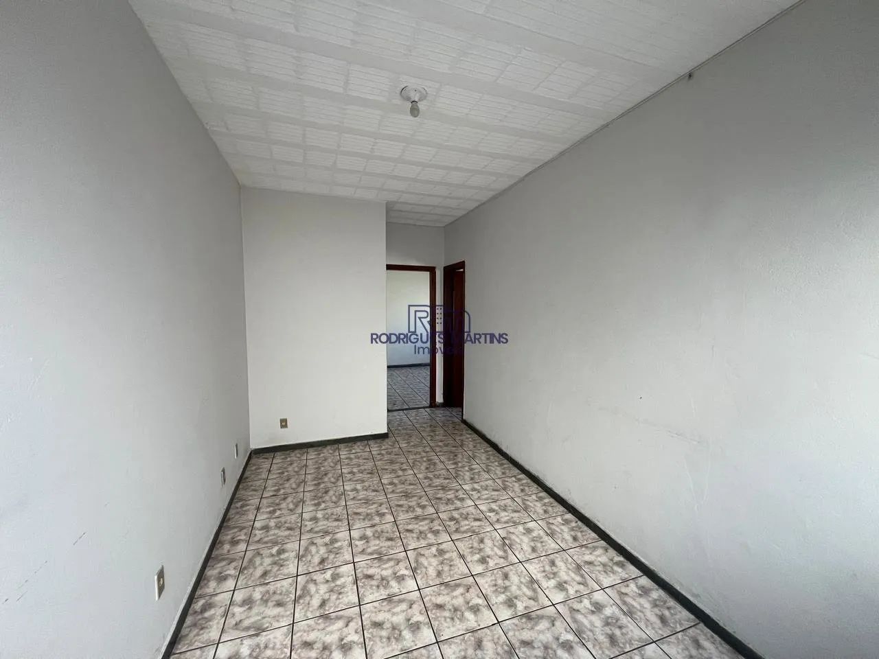 ALUGUEL BARRACÃO COM GARAGEM CAIÇARA - Foto 2