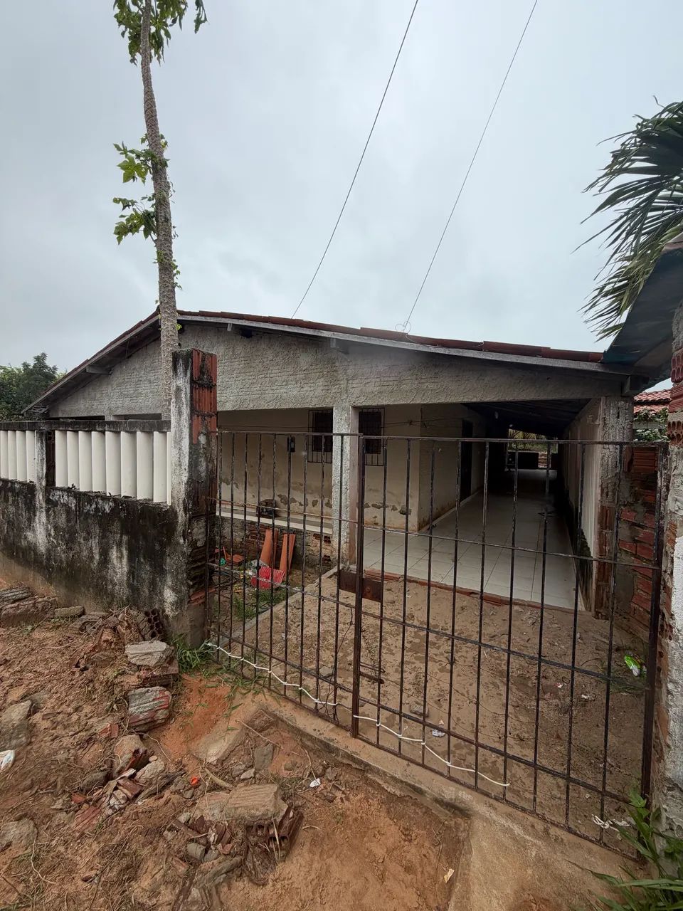 Aluga-se casa na praia de Pitangui