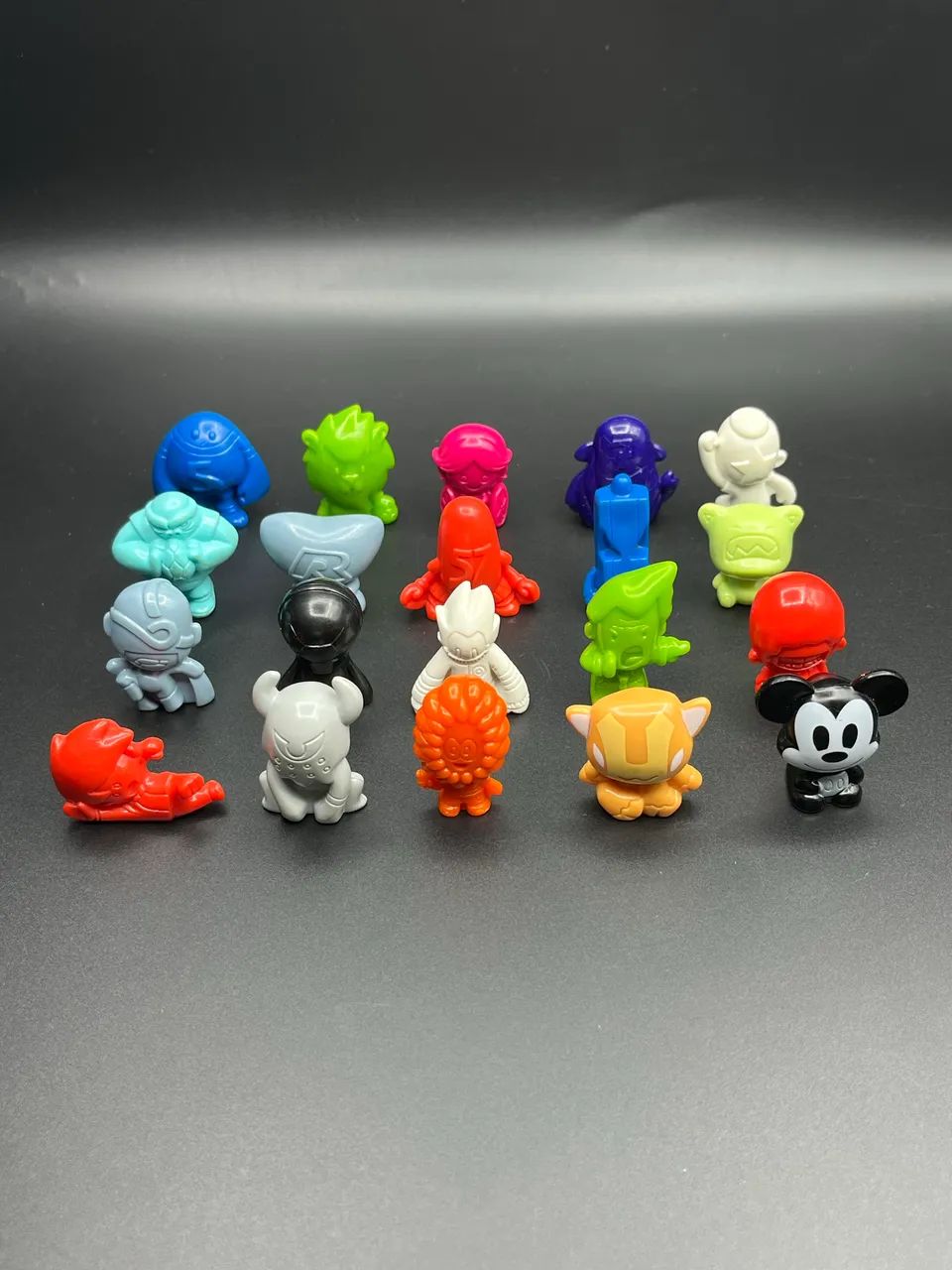 GOGO'S CRAZY BONES DISNEY LOTE COM 20 NUM 4