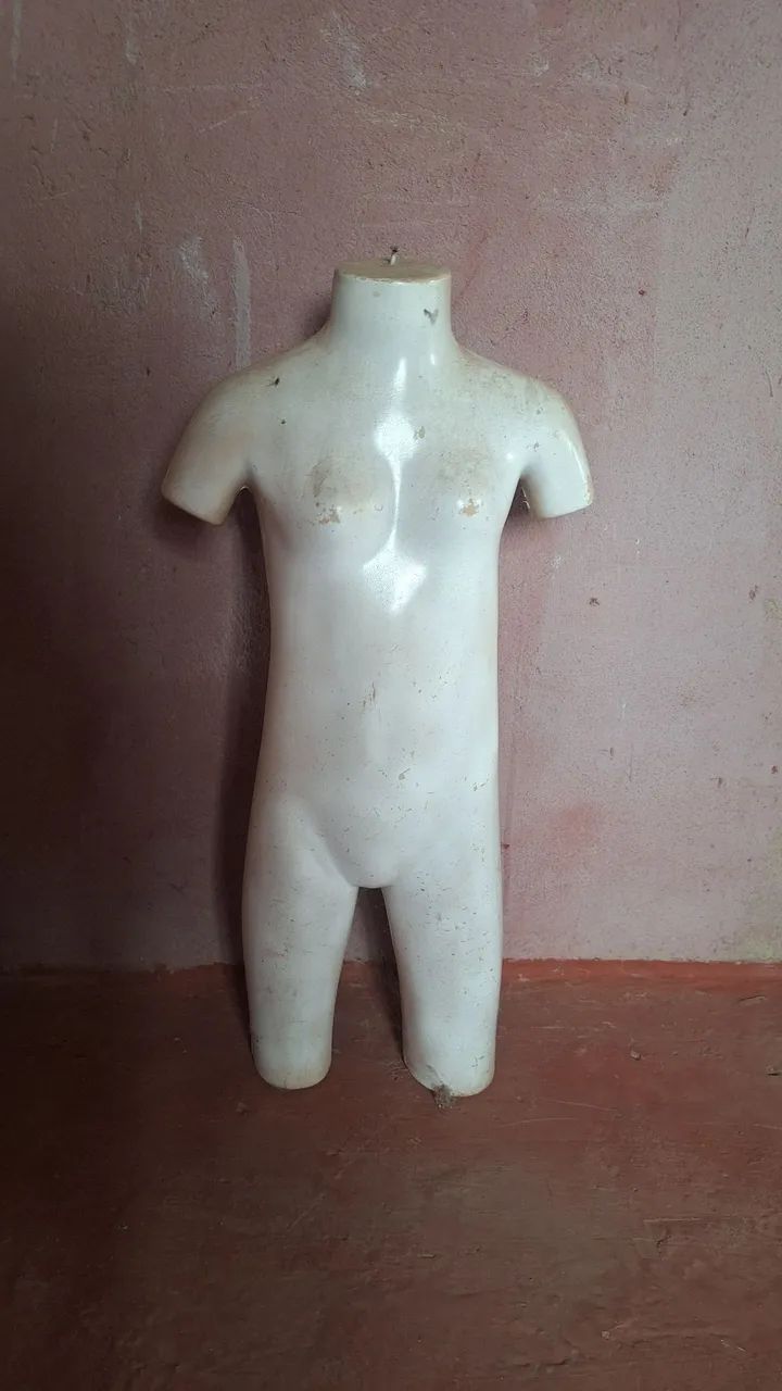 Manequim masculino infantil 