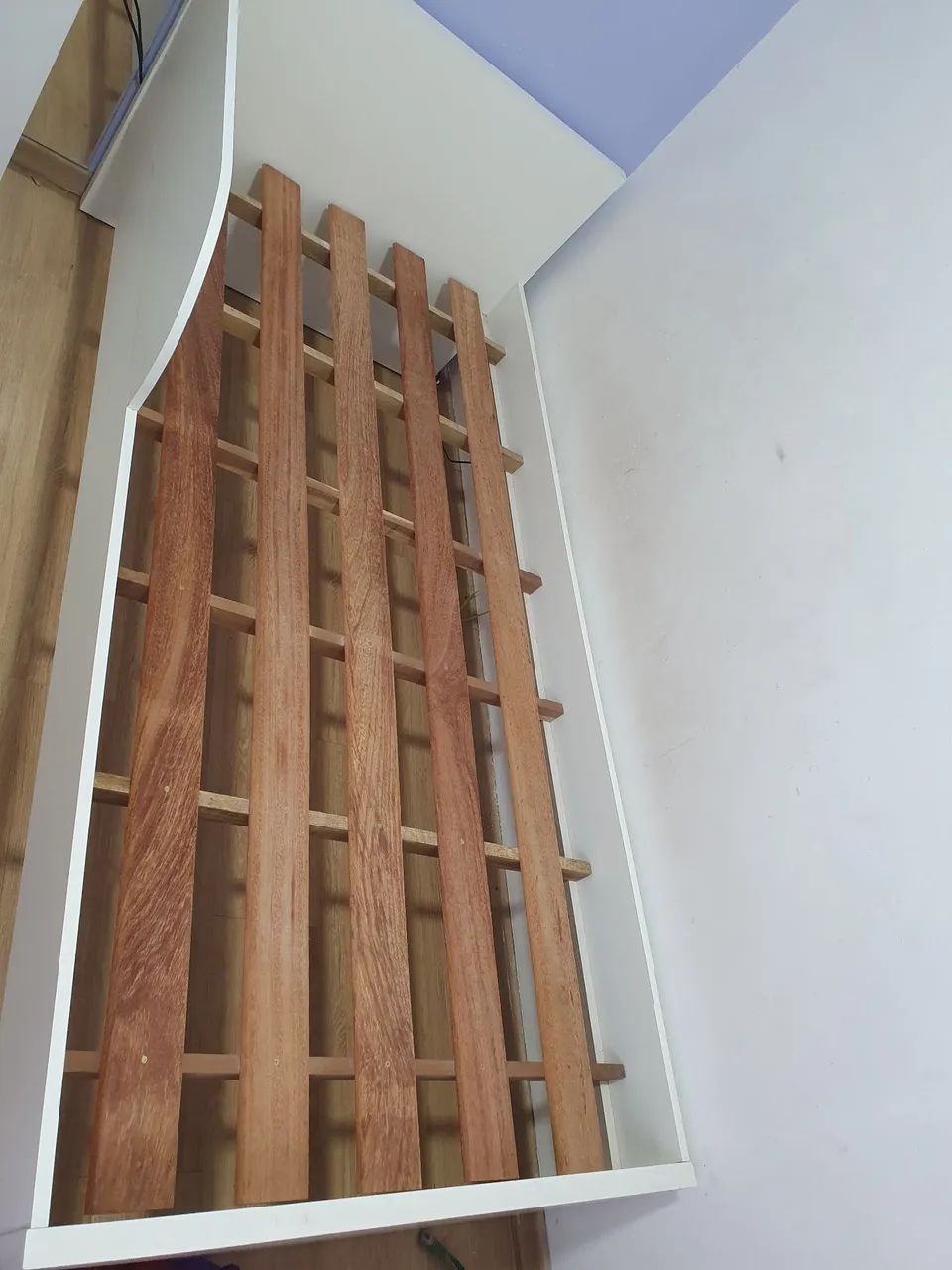 Cama de solteiro toda  em MDf - Foto 4