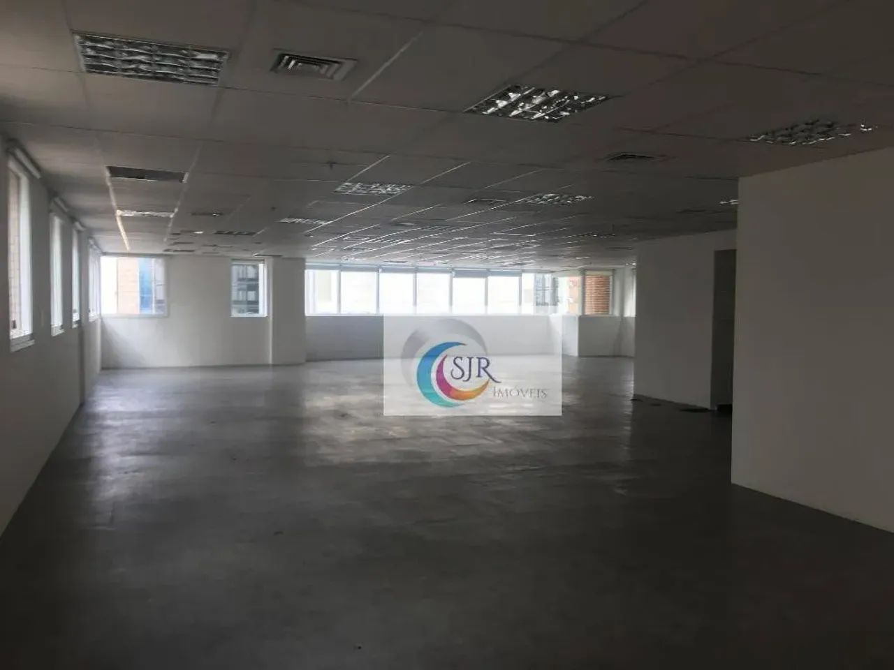 Conjunto comercial para locação 385,00m Vão Livre com forro e Ar condicionado - Foto 5