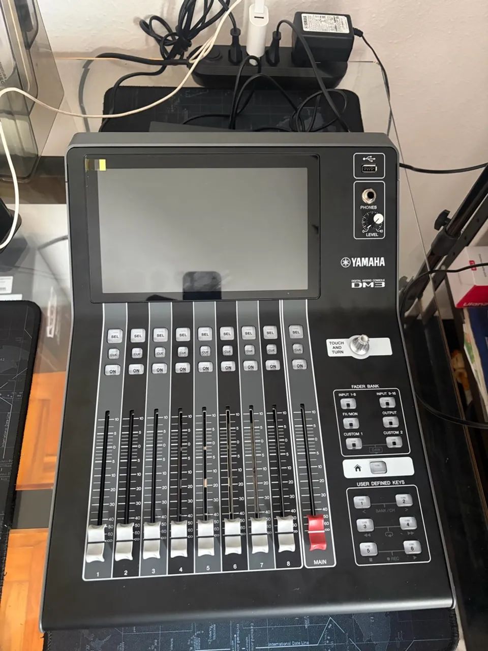 Mesa de Som DM3 NOVA!