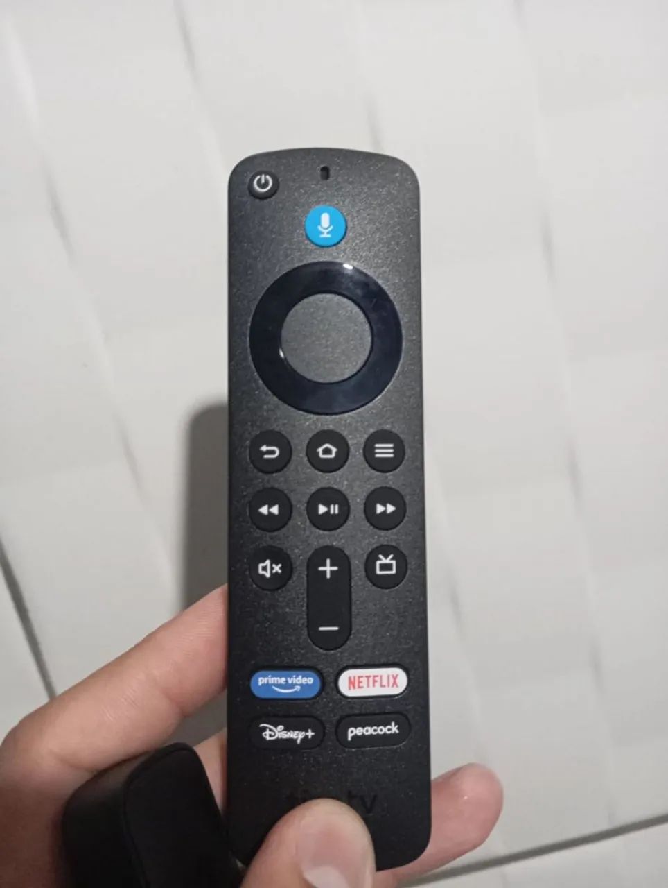 Fire tv stick controle remoto Alexa - Foto 2