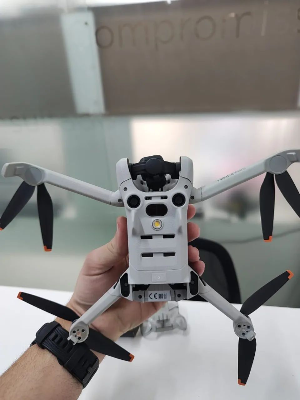 Drone DJI Mini 4 Pro Apenas o Drone (Leia o anuncio) - Foto 3