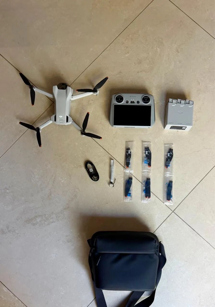 Drone DJI Mini 3 Fly More Combo Novo
