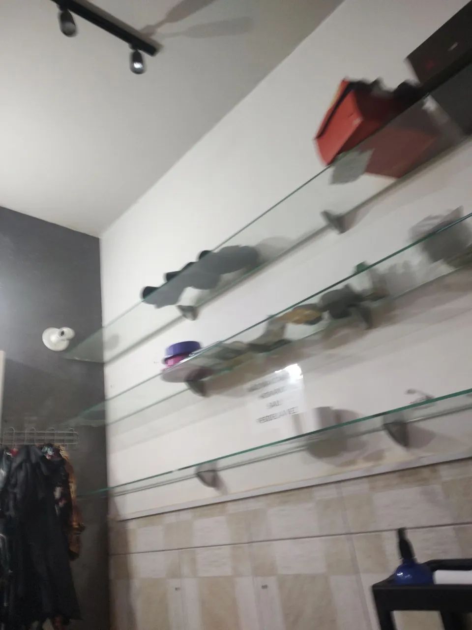Prateleiras de vidro 