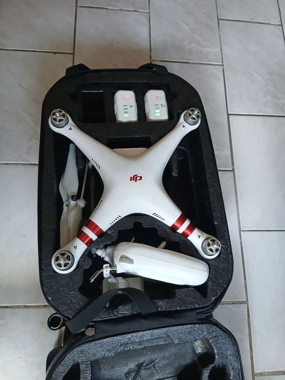 Drone dji phantom 3 standard 2 baterias
