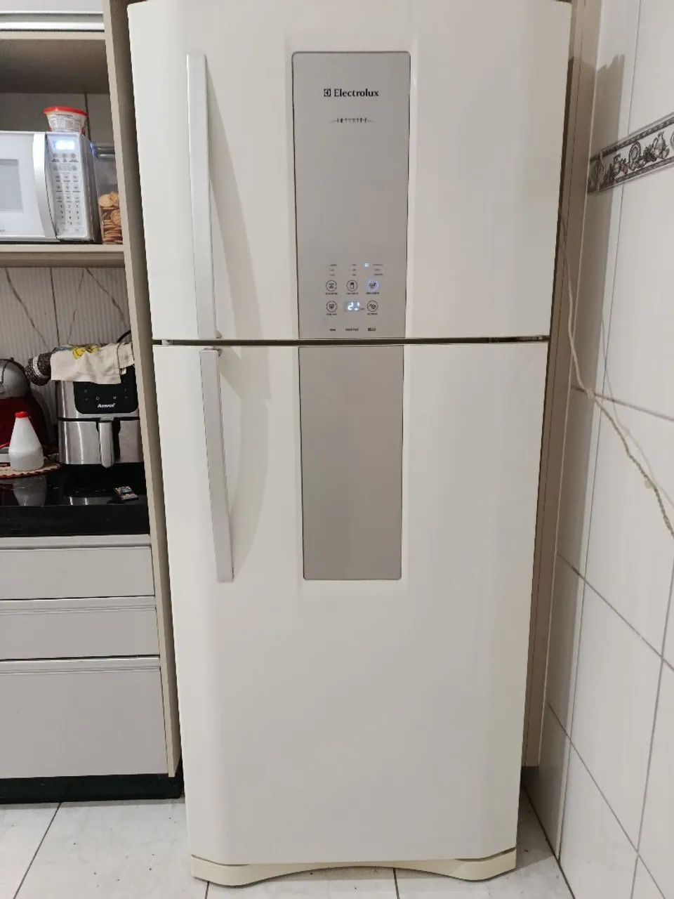 Geladeira Eletrolux  Enfinit R$ 2.800,00