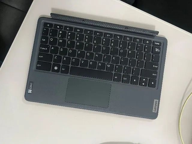 Tablet Lenovo, com teclado - Foto 4