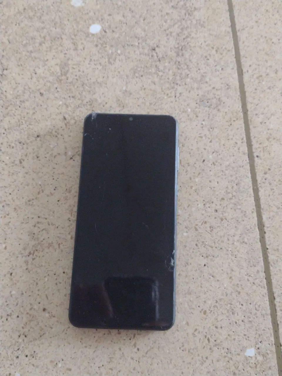 Celular usado pra retira peças 