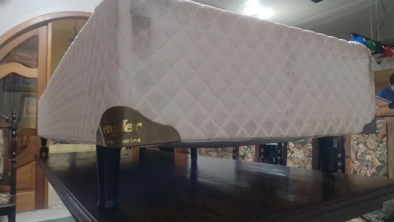 Box de cama de solteiro usado - Foto 3