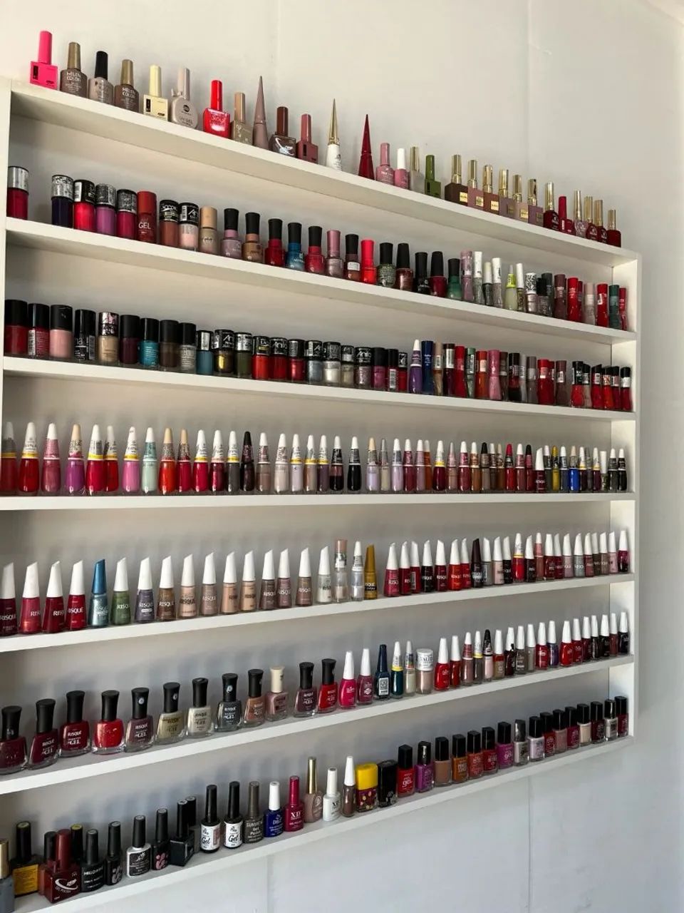 Aluguel de cadeira para manicure 1