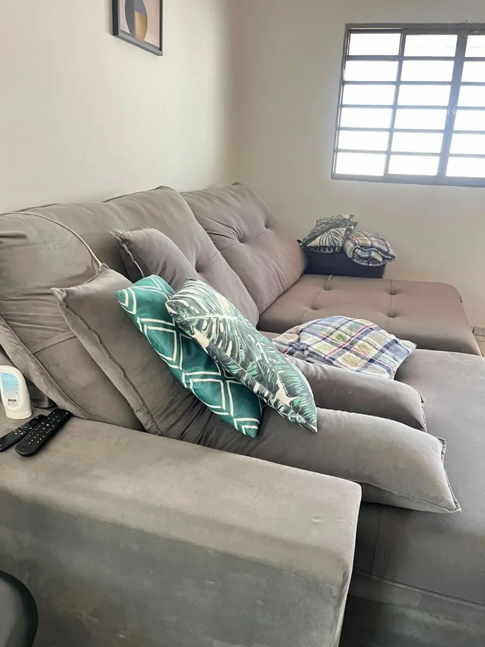 Vendo Sofá semi novo 
