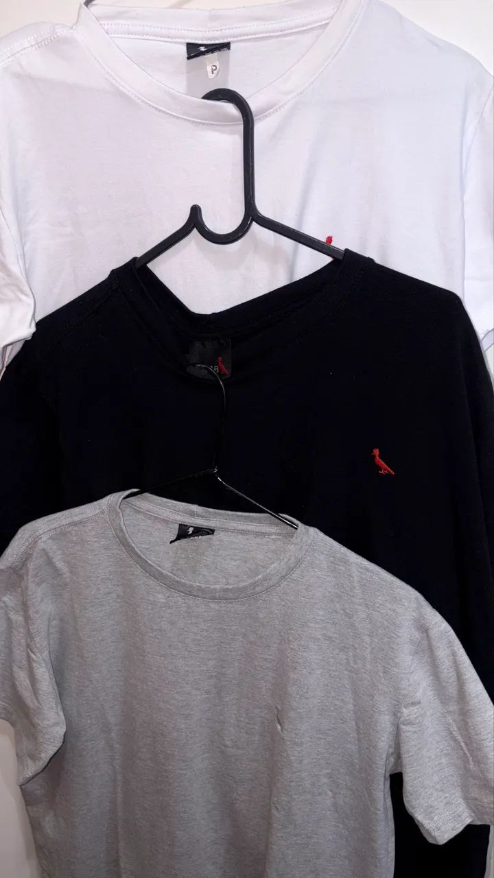 Conjunto 3 camisas - Reserva. Tamanho P. 