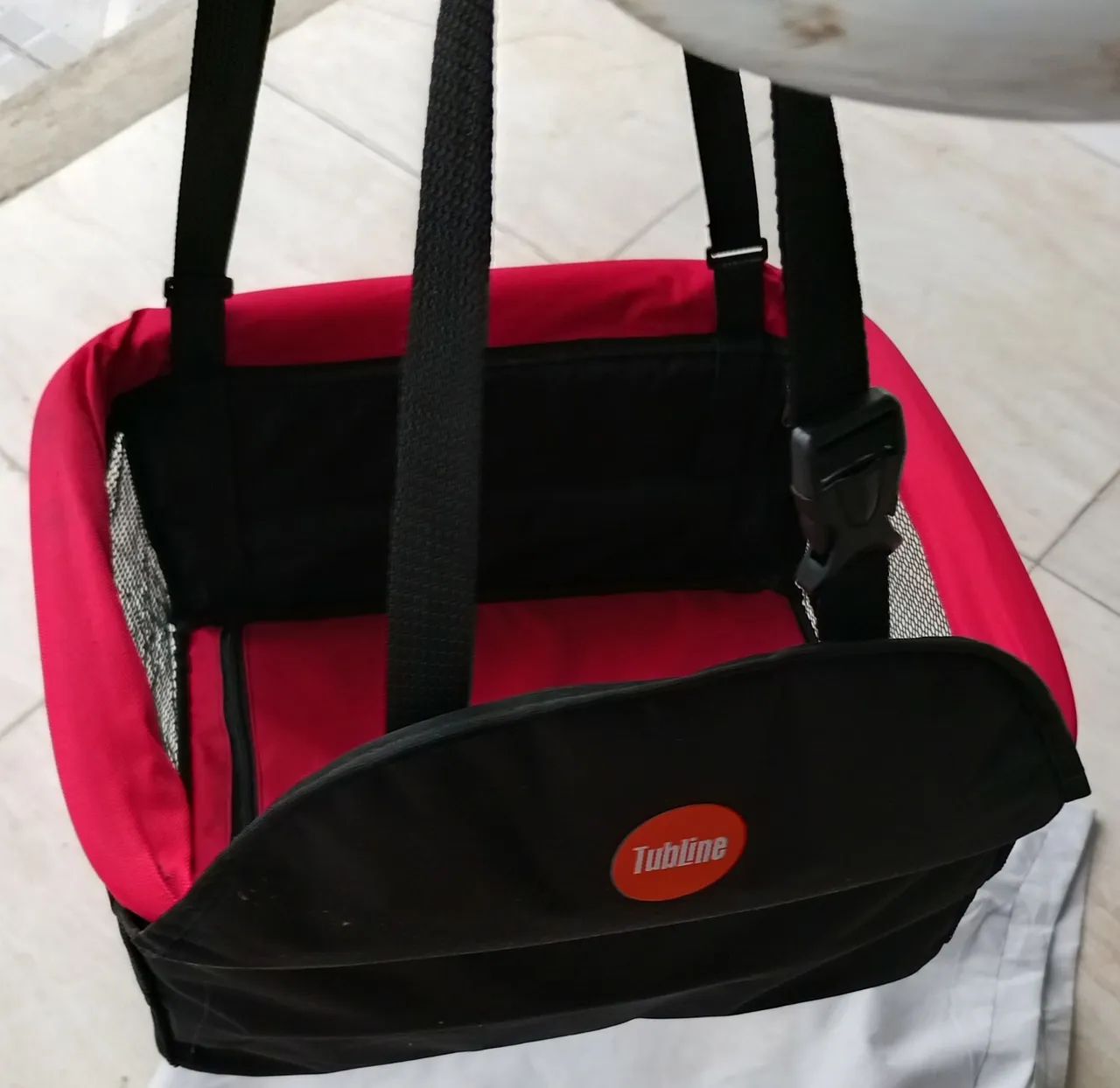 cadeirinha de transporte para cães ou gatos.