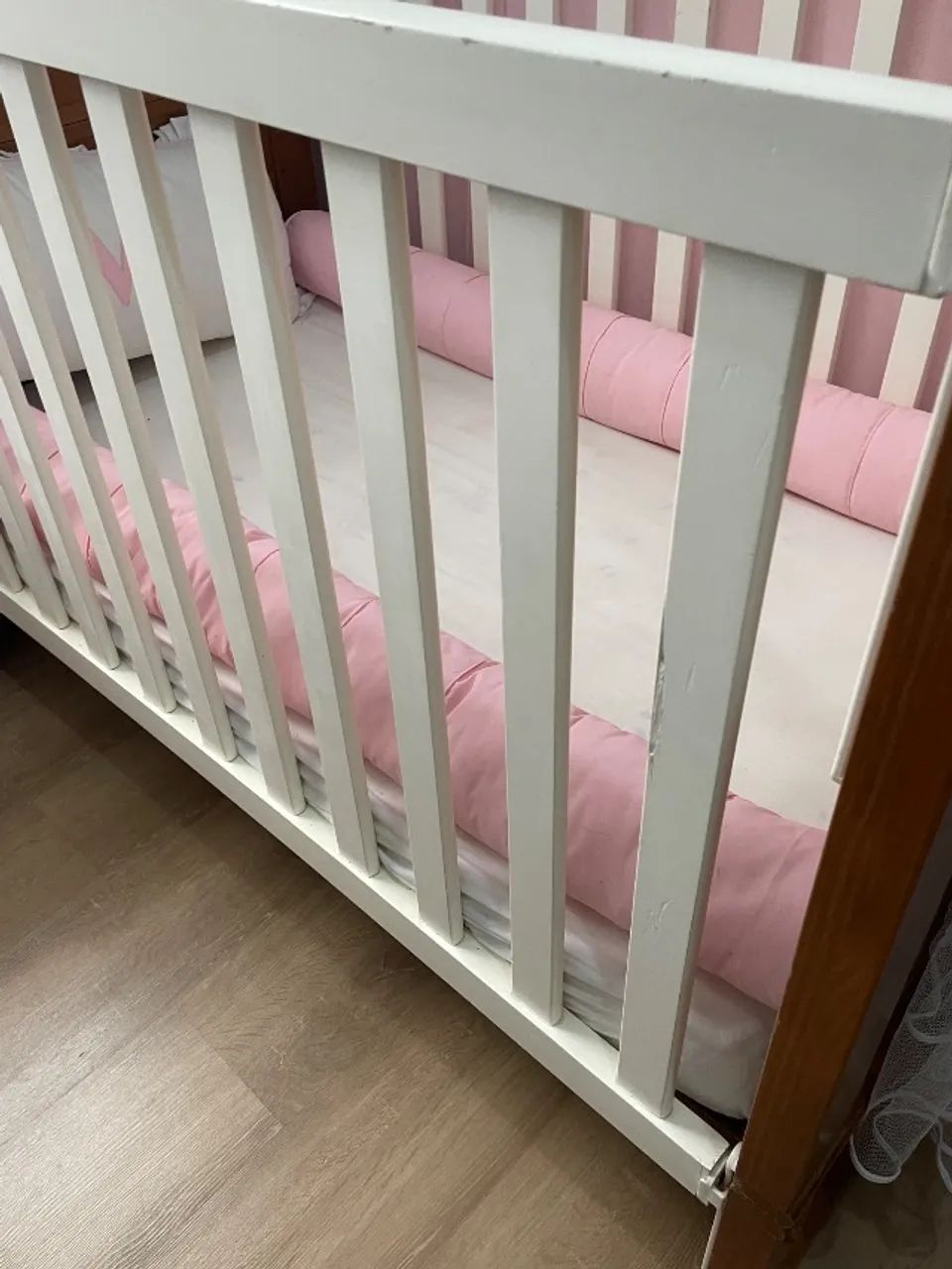 Berço de madeira maciça que vira cama - Foto 5