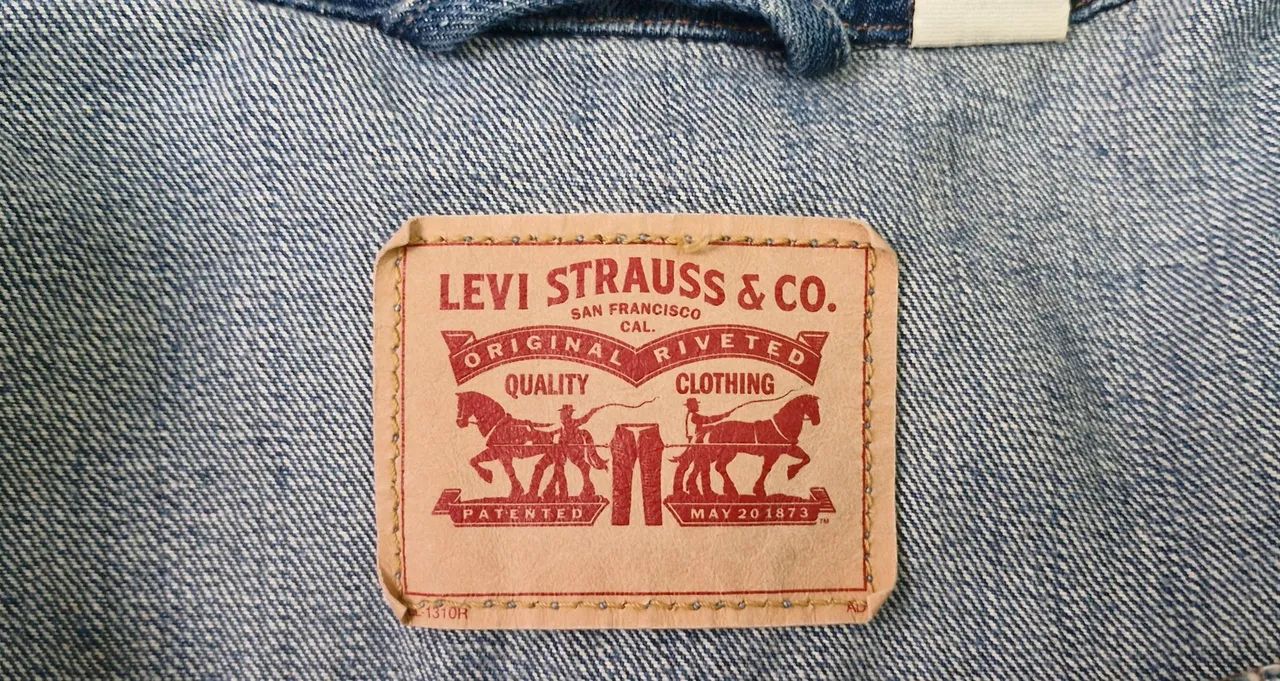 Vendo Jaqueta jeans levis - Foto 4
